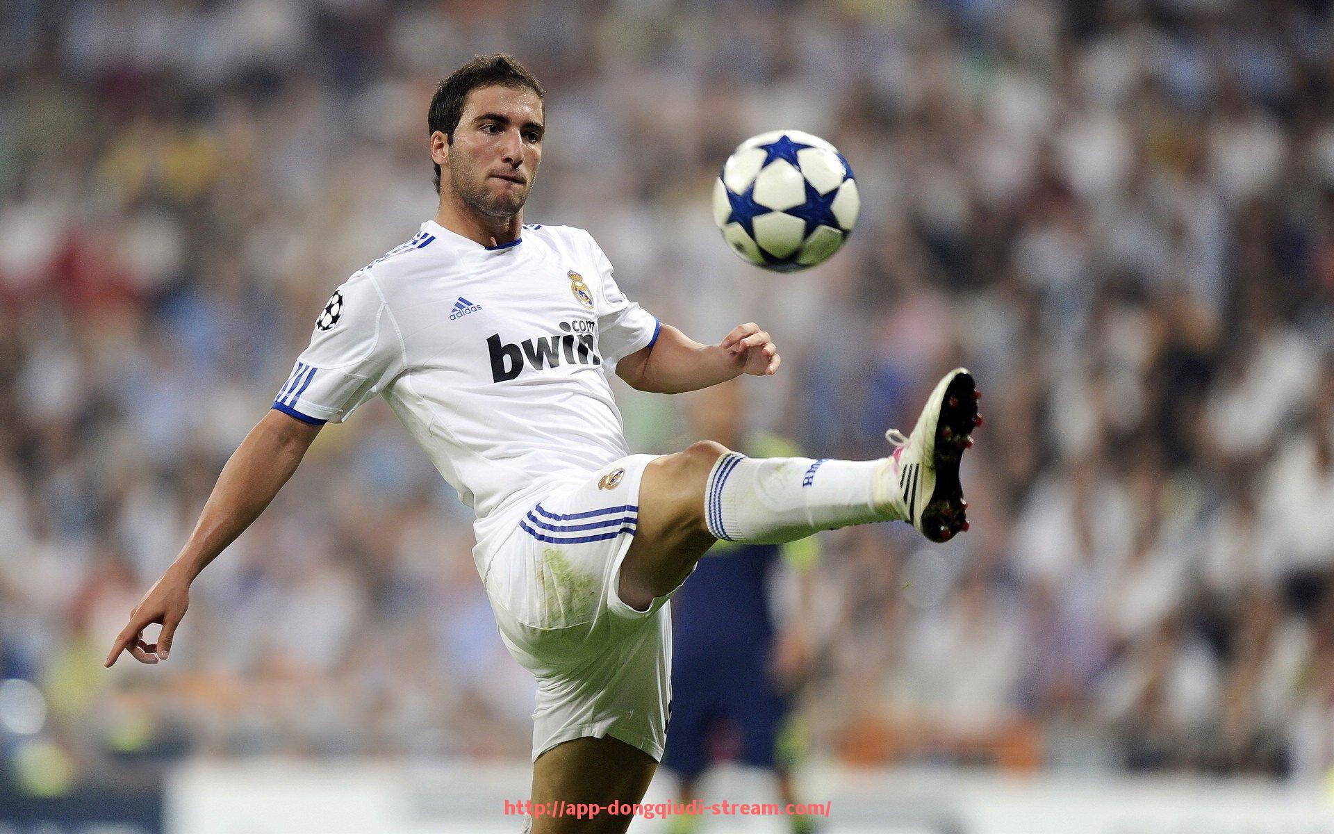 懂球帝直播-世界俱乐部排名与2025年世俱杯资格关系深度解析