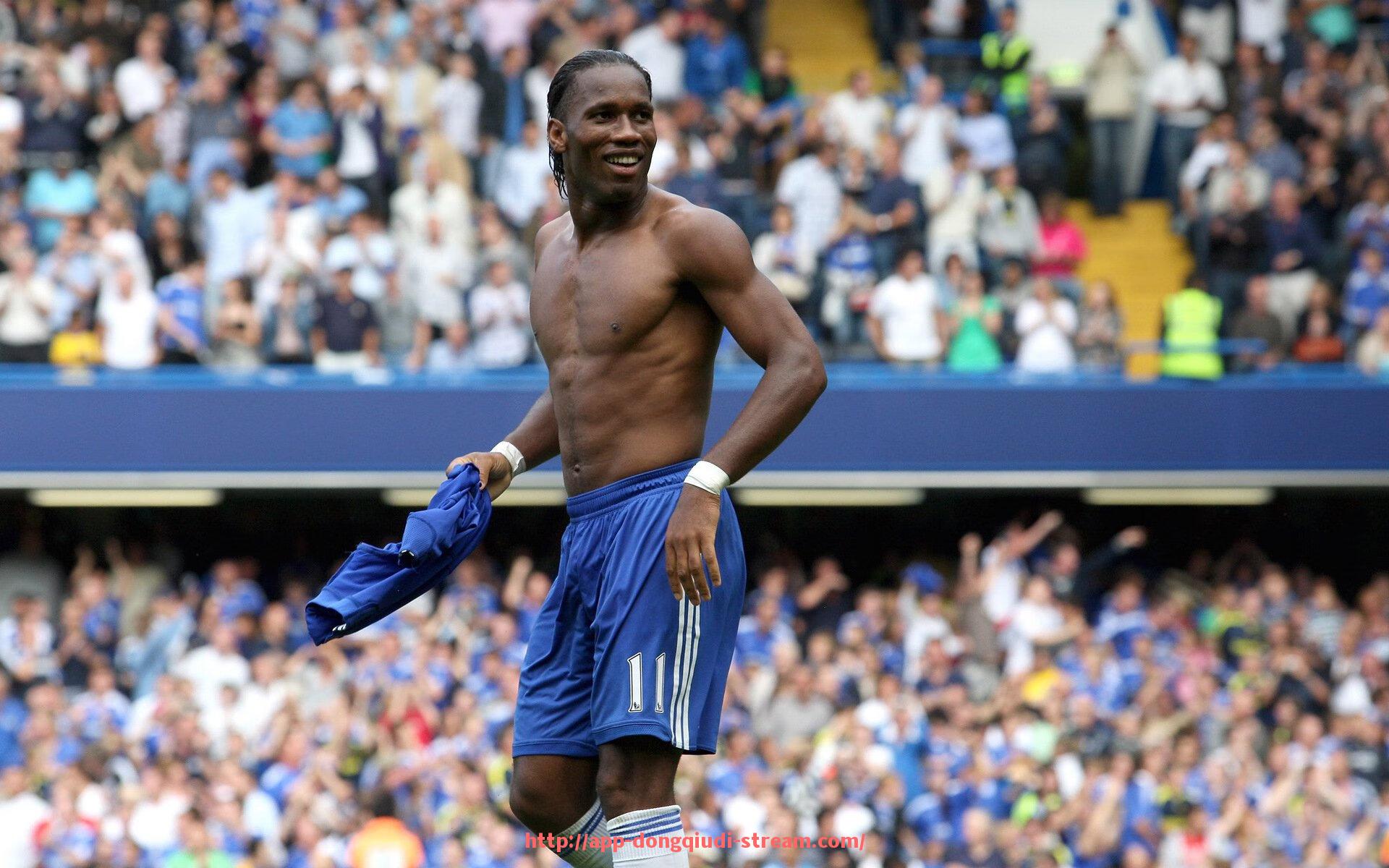 懂球帝直播-欧冠决赛中J罗的关键表现及进球回顾